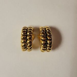 Elegant Gold-Tone Hoop Earrings
